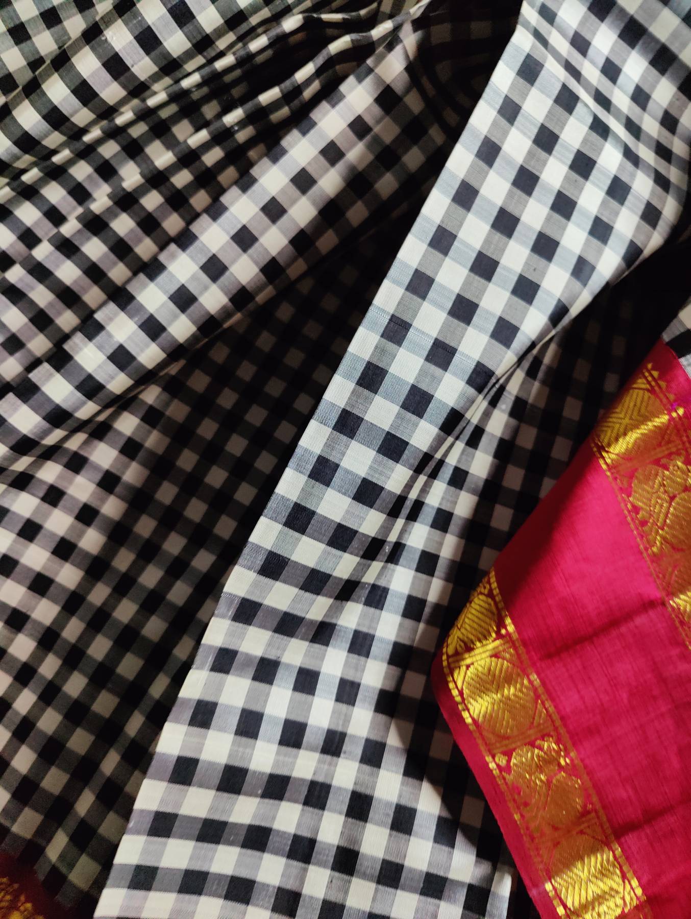 BLACK WHITE SILK PURE HANDLOOM KANJIVARAM SAREE