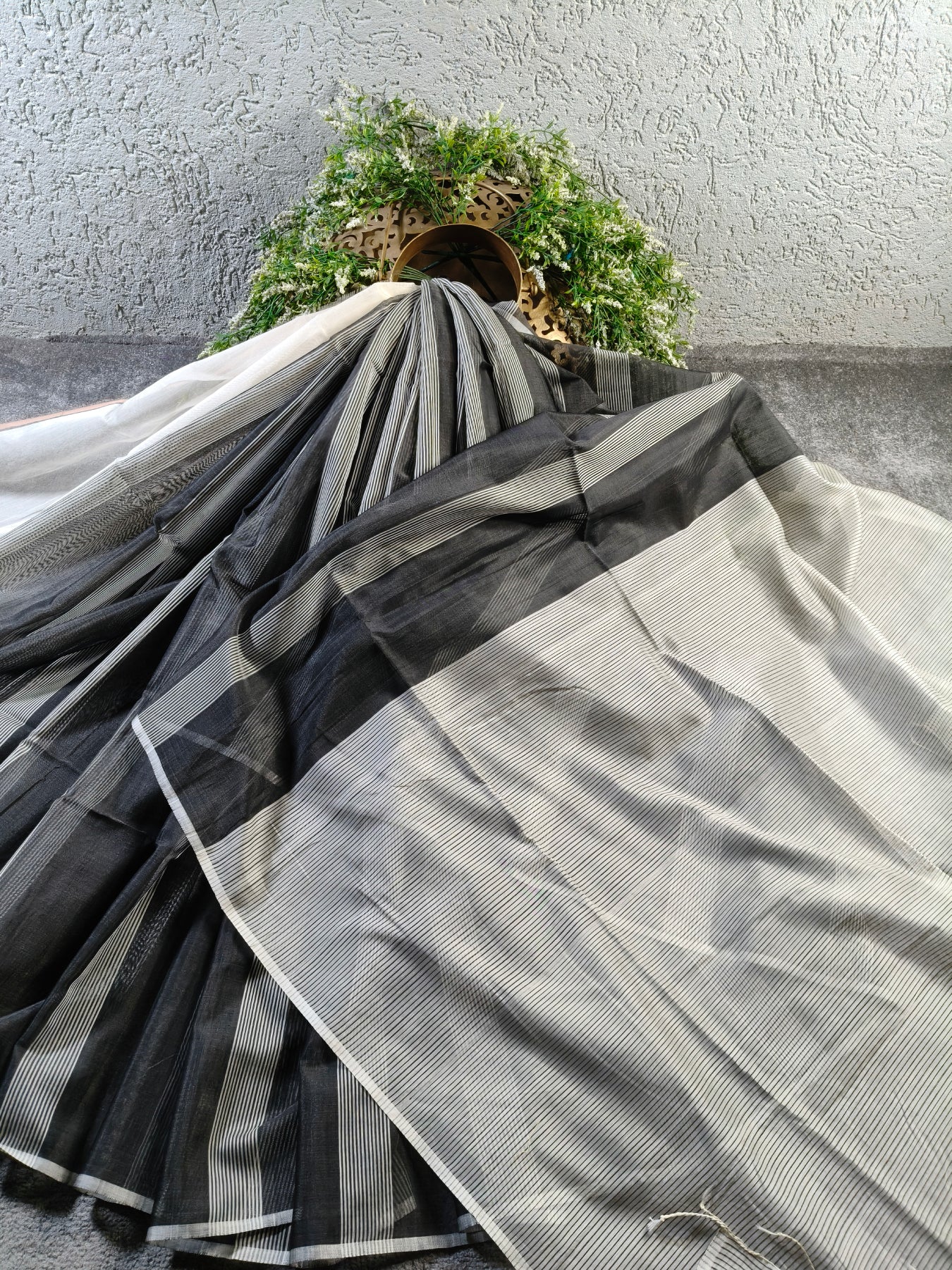 Black Sico Pure Handloom Maheshwari Saree