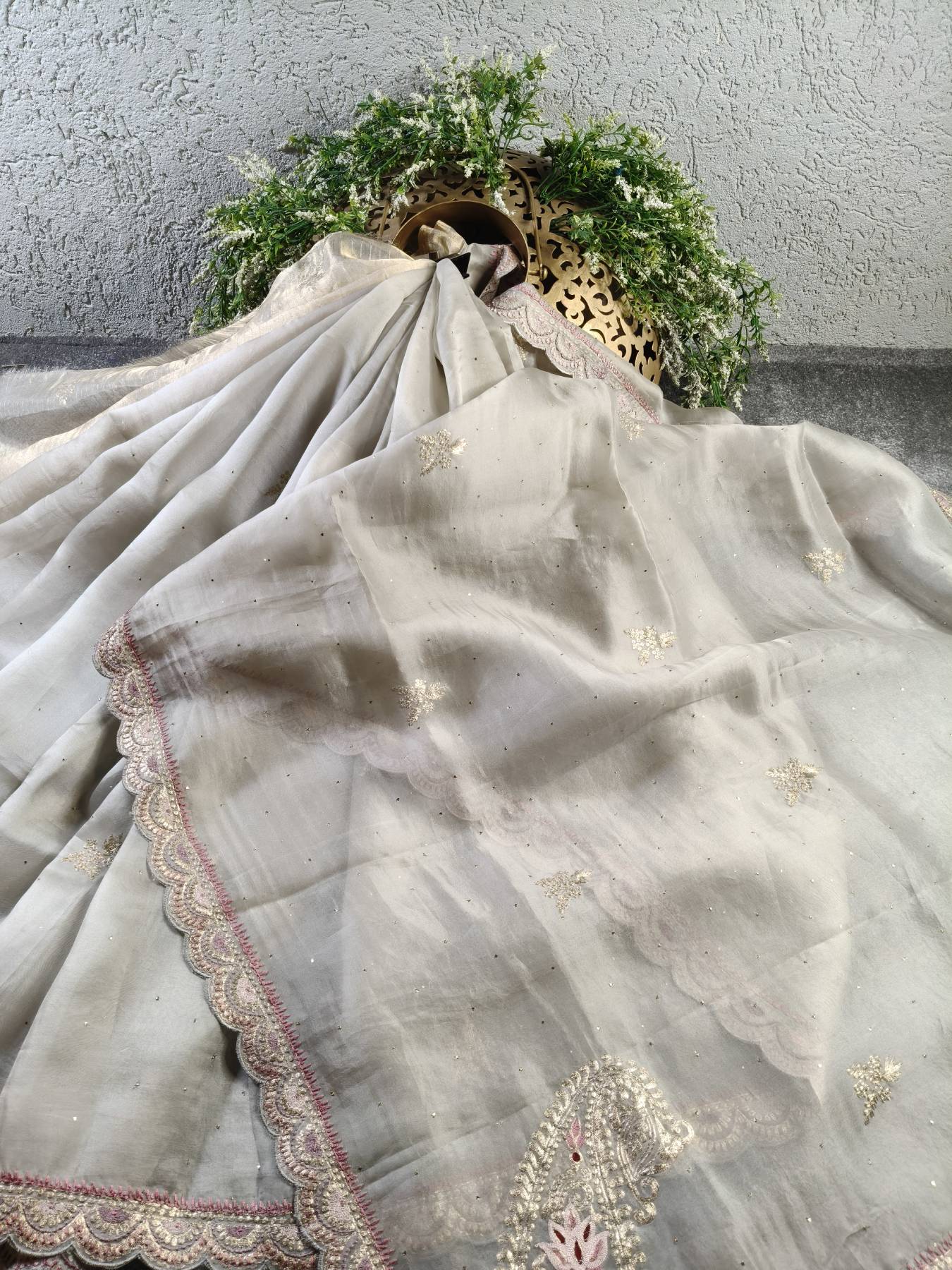 LIGHT GREY ORGANZA PURE HANDLOOM EMBROIDERY SAREE