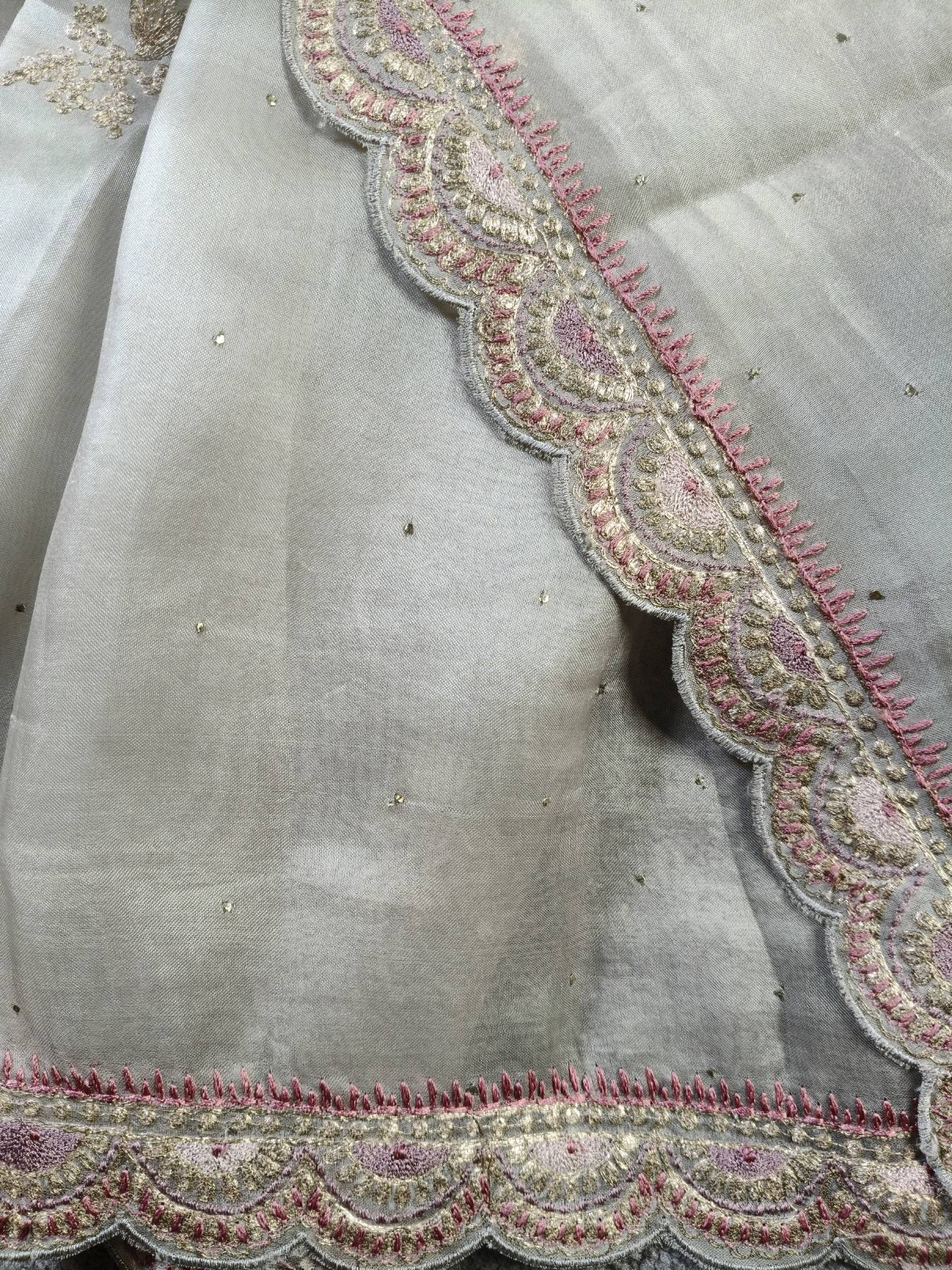 LIGHT GREY ORGANZA PURE HANDLOOM EMBROIDERY SAREE