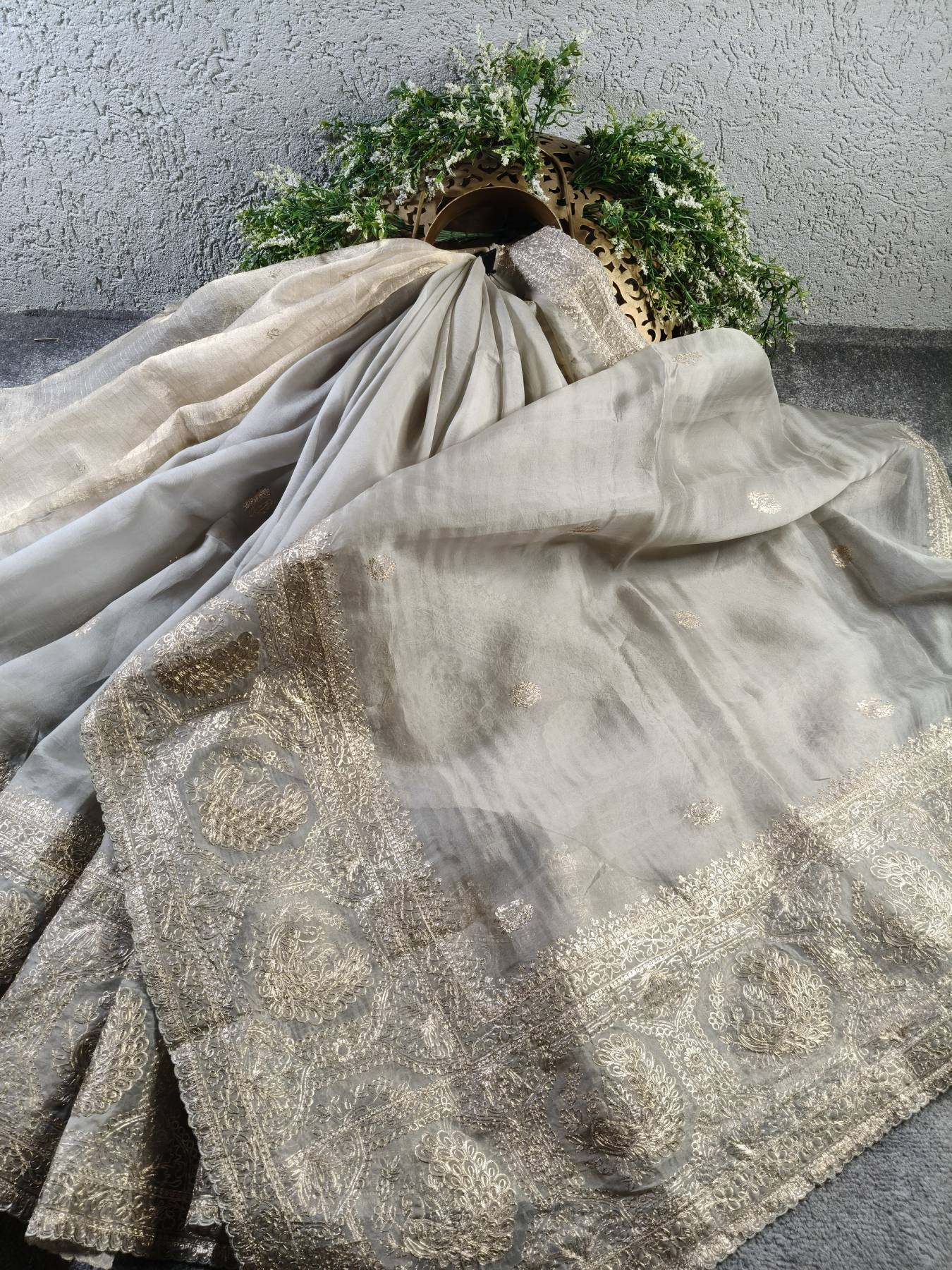 GREY ORGANZA PURE HANDLOOM EMBROIDERY SAREE