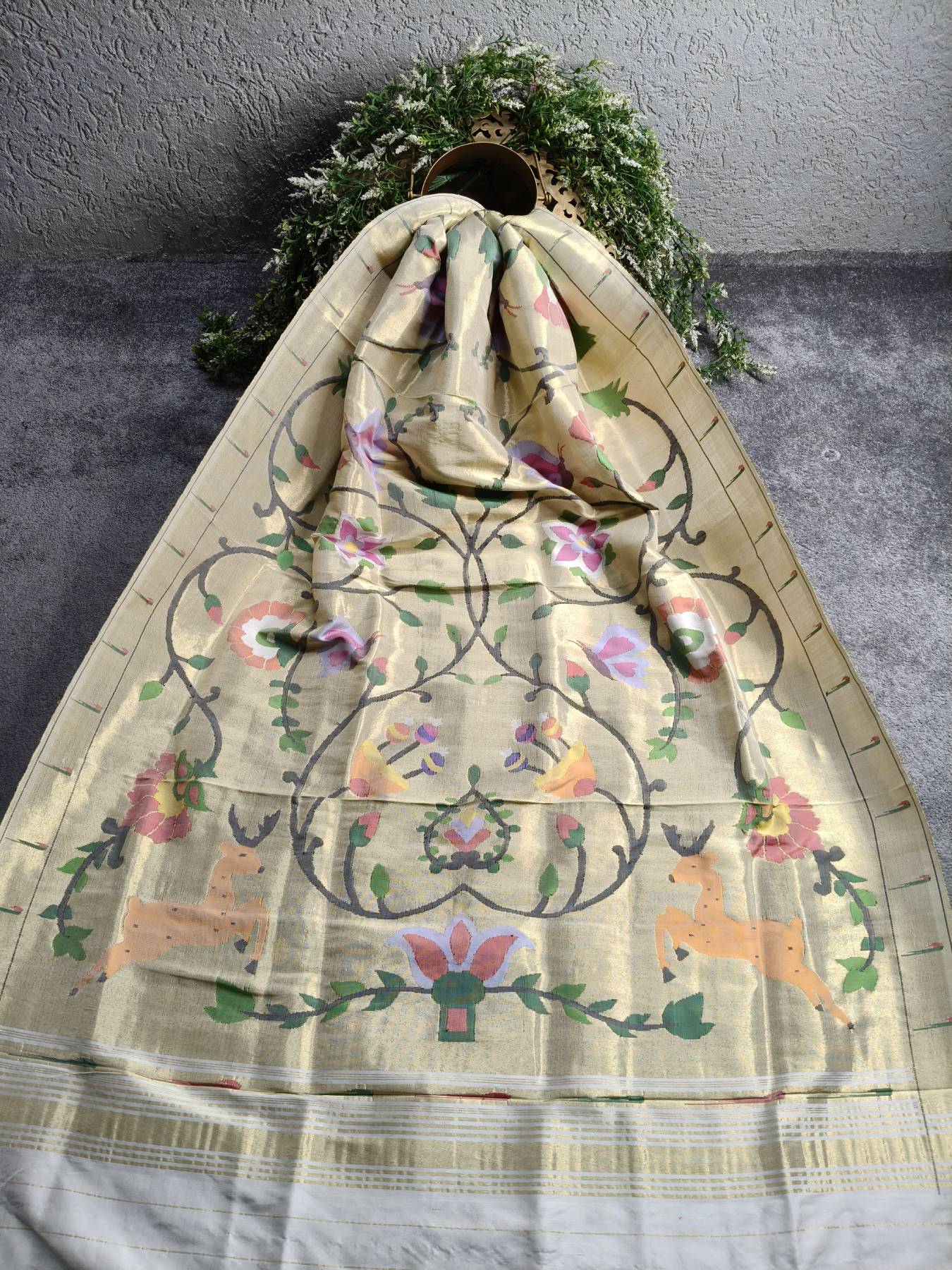 WHITE  GOLD SILK PURE HANDLOOM PAITHANI DUPATTA