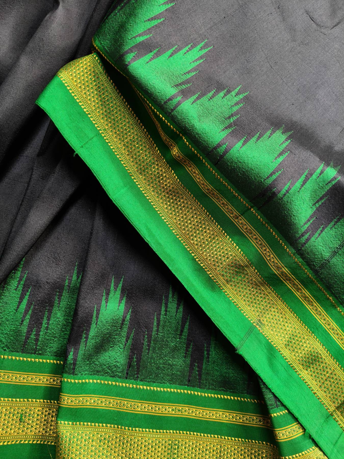 BLACK  SILK PURE HANDLOOM IRKAL SAREE