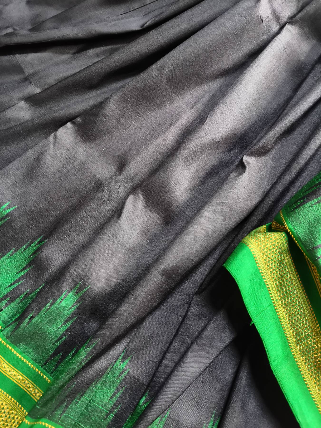 BLACK  SILK PURE HANDLOOM IRKAL SAREE