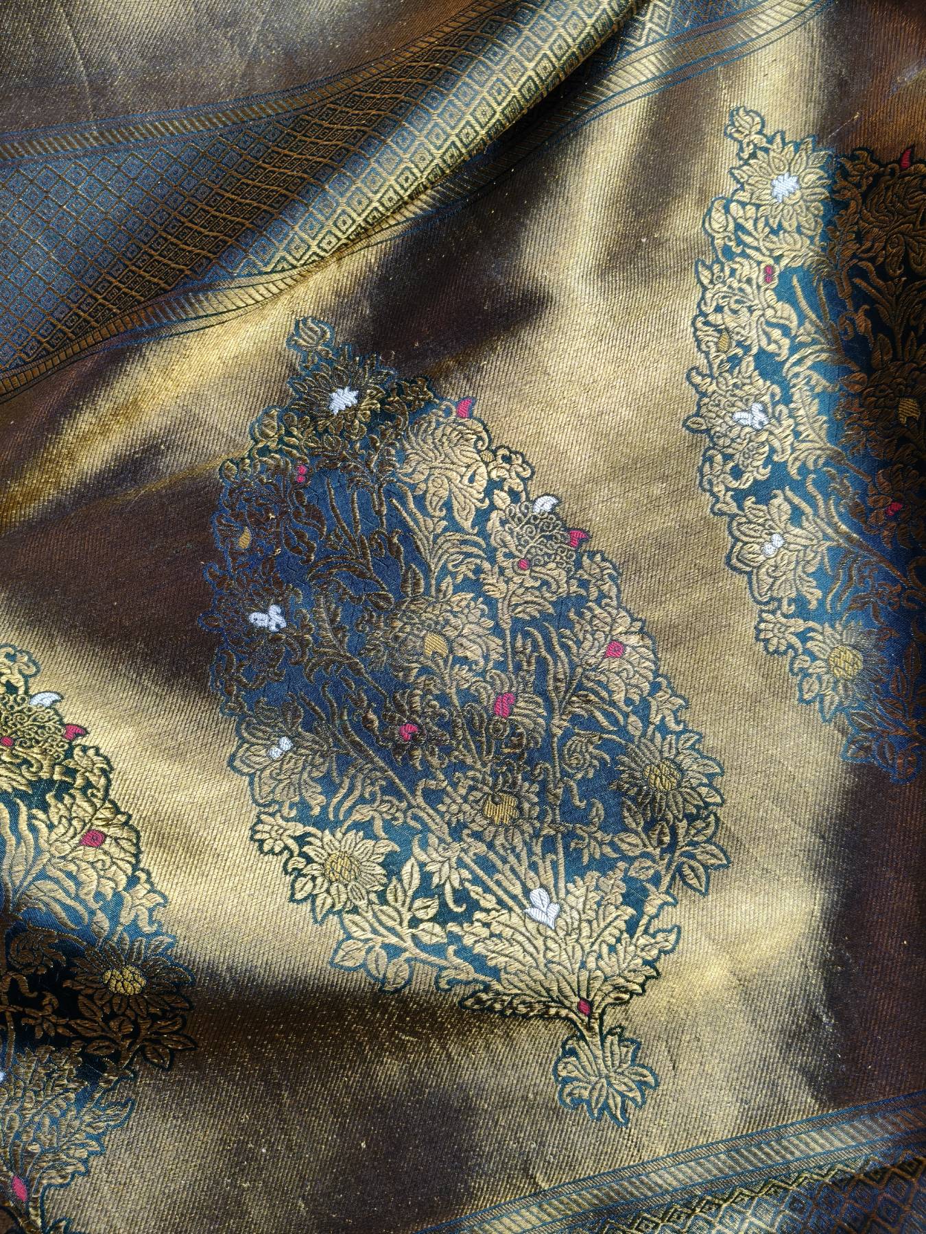 GOLD KATAN TISSUE PURE HANDLOOM BANARASI SAREE