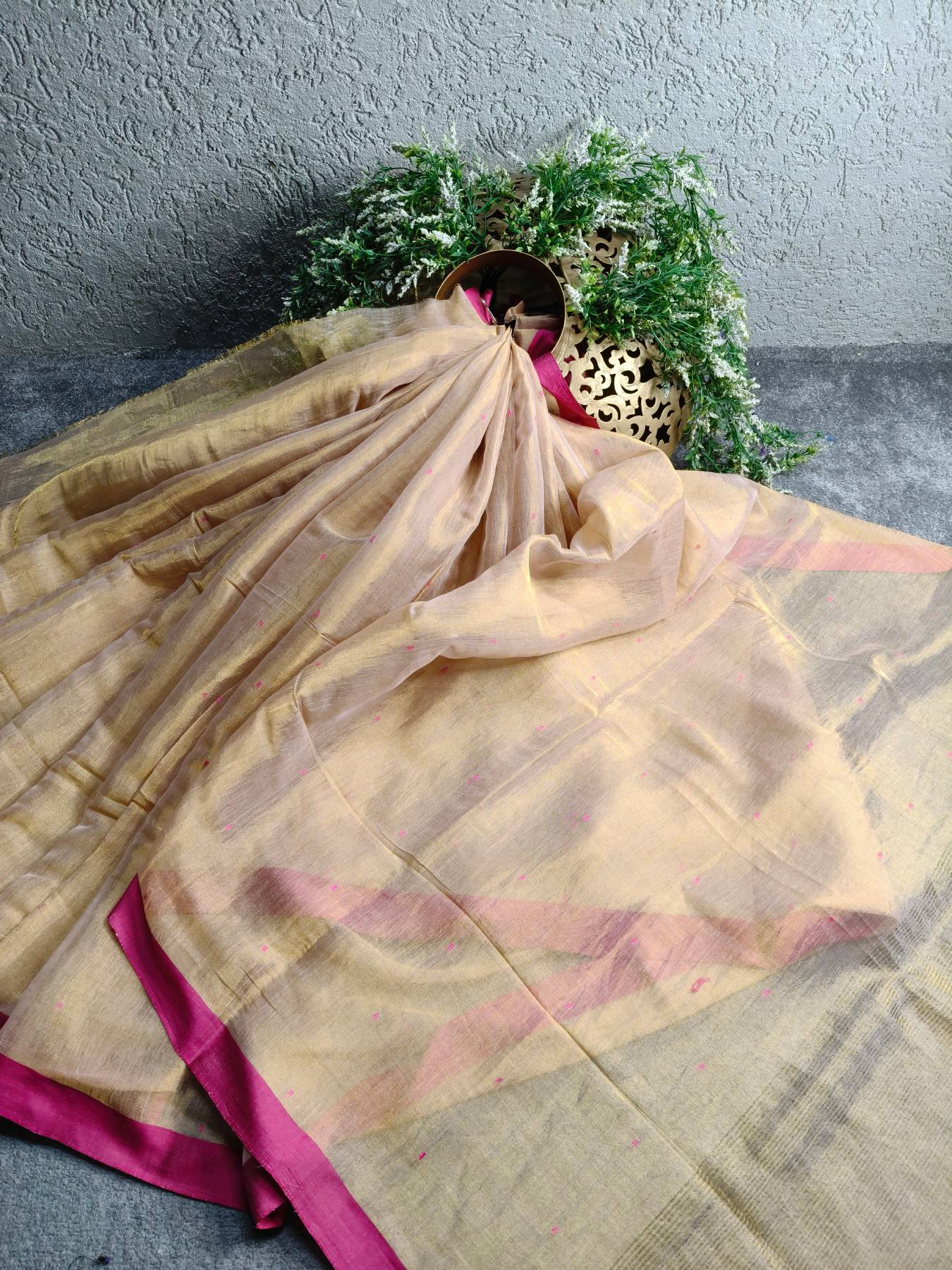 LIGHT GOLD HANDLOOM MUL TISSUE SAREE
