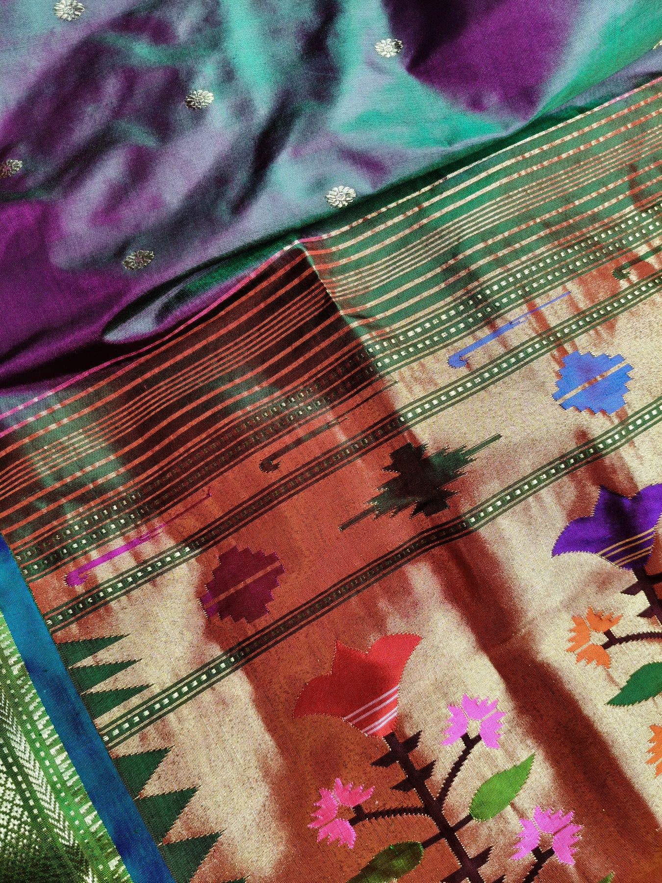 TWO TONE GREEN SILK PURE HANDLOOM PAITHANI SAREE