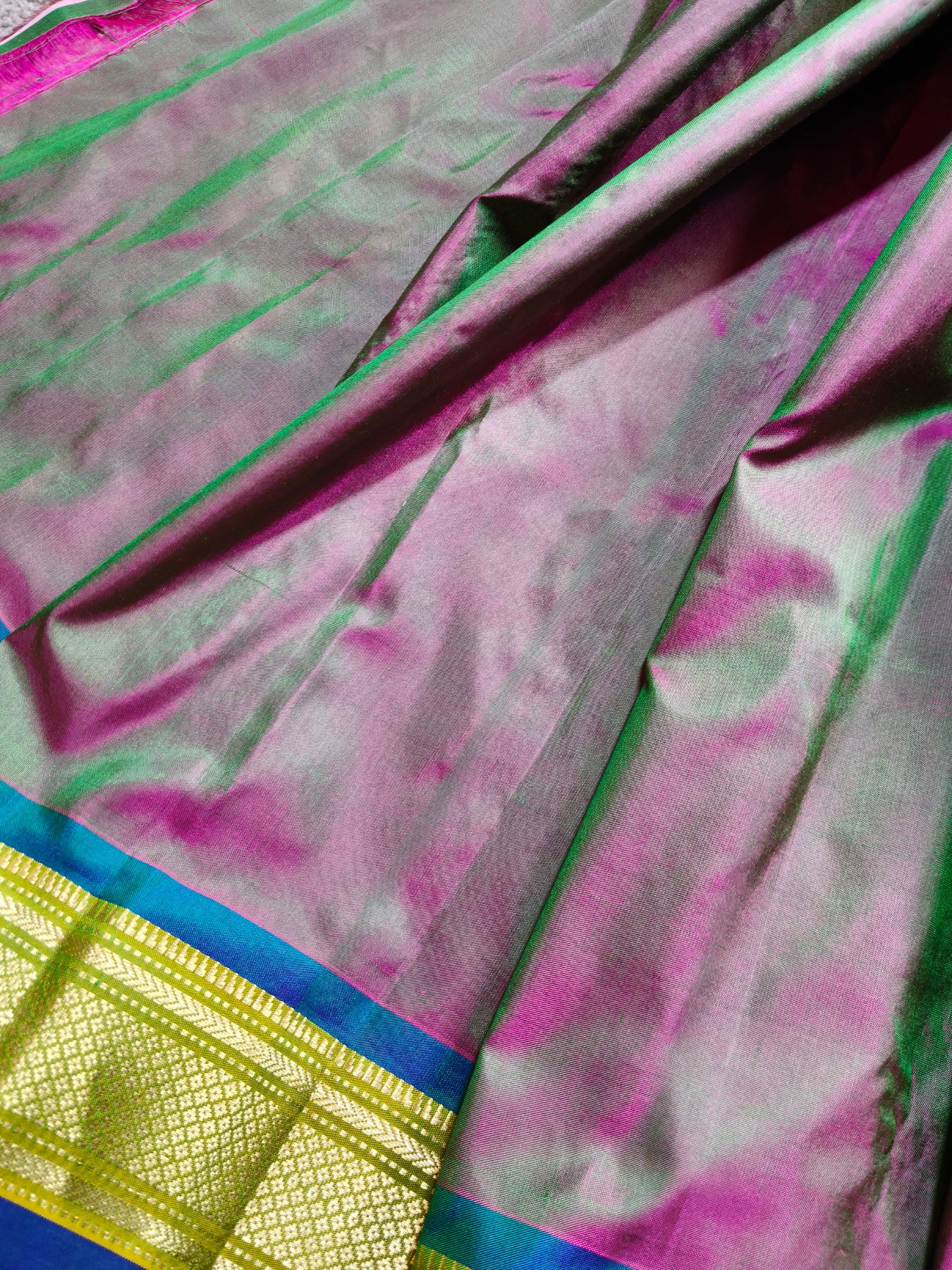 TWO TONE GREEN SILK PURE HANDLOOM PAITHANI SAREE