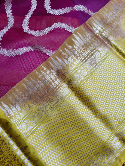 PINK AND MAJENTA PURE HANDLOOM HALF SILK AND HALF KORA BANARASI SAREE