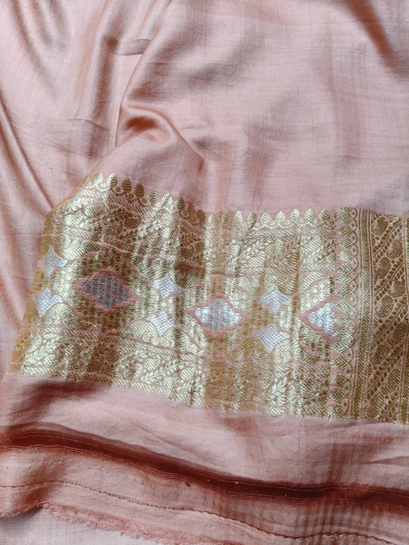 BEIGE GAJJI SILK  PURE HANDLOOM BANARASI SAREE