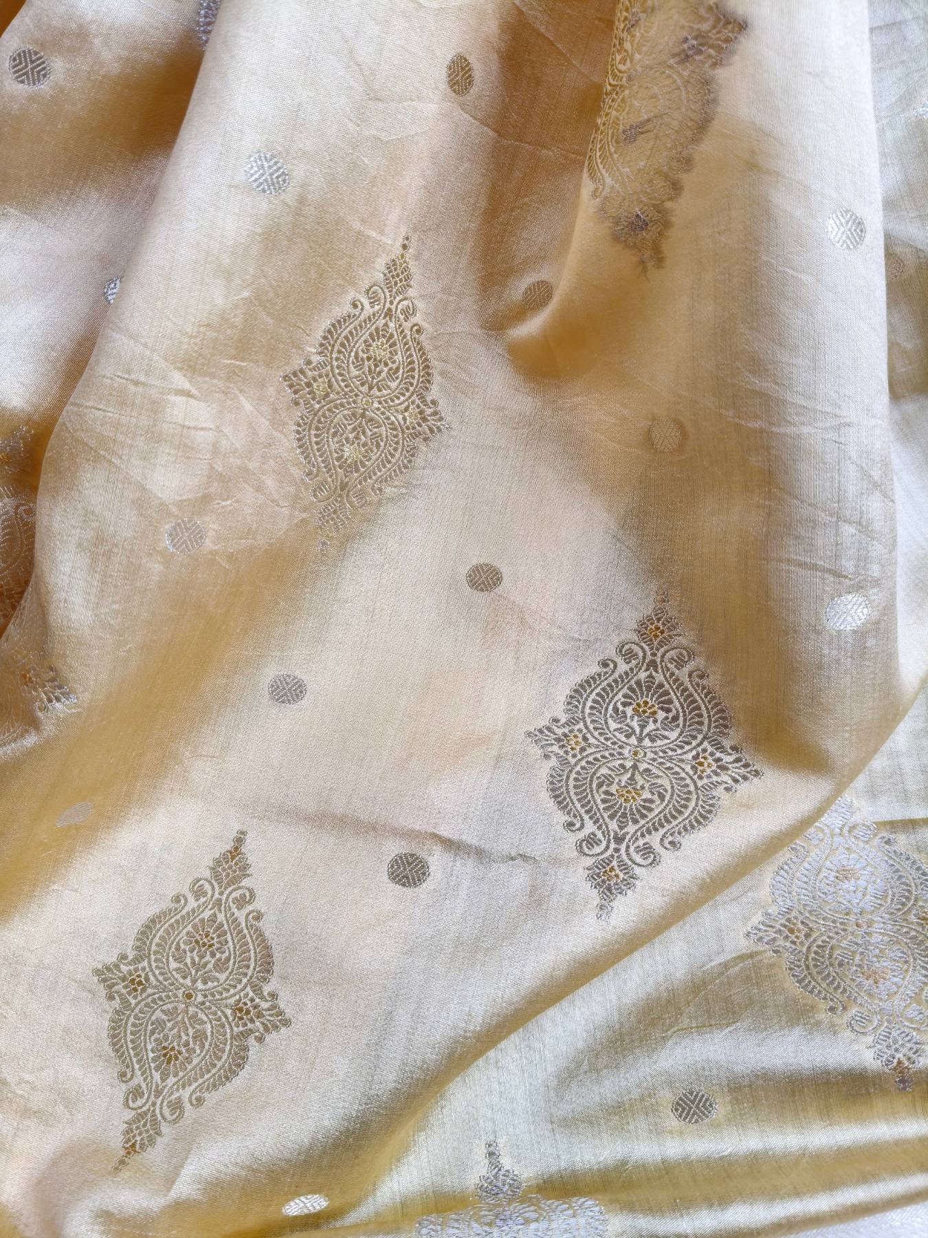 CREAM CHINIYA  SILK PURE HANDLOOM BANARASI SAREE