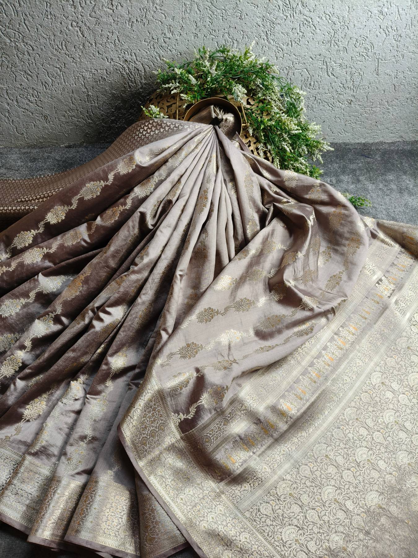 MAUVE CHINIYA SILK PURE HANDLOOM BANARASI SAREE