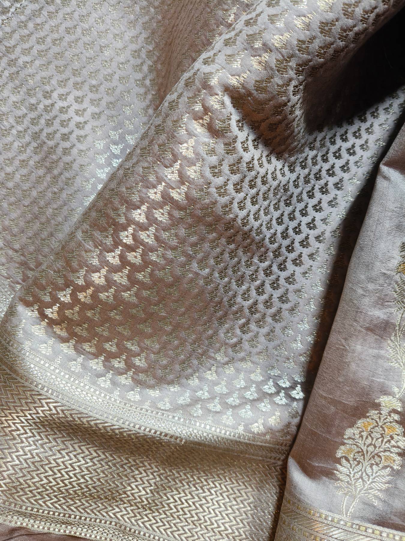 MAUVE CHINIYA SILK PURE HANDLOOM BANARASI SAREE