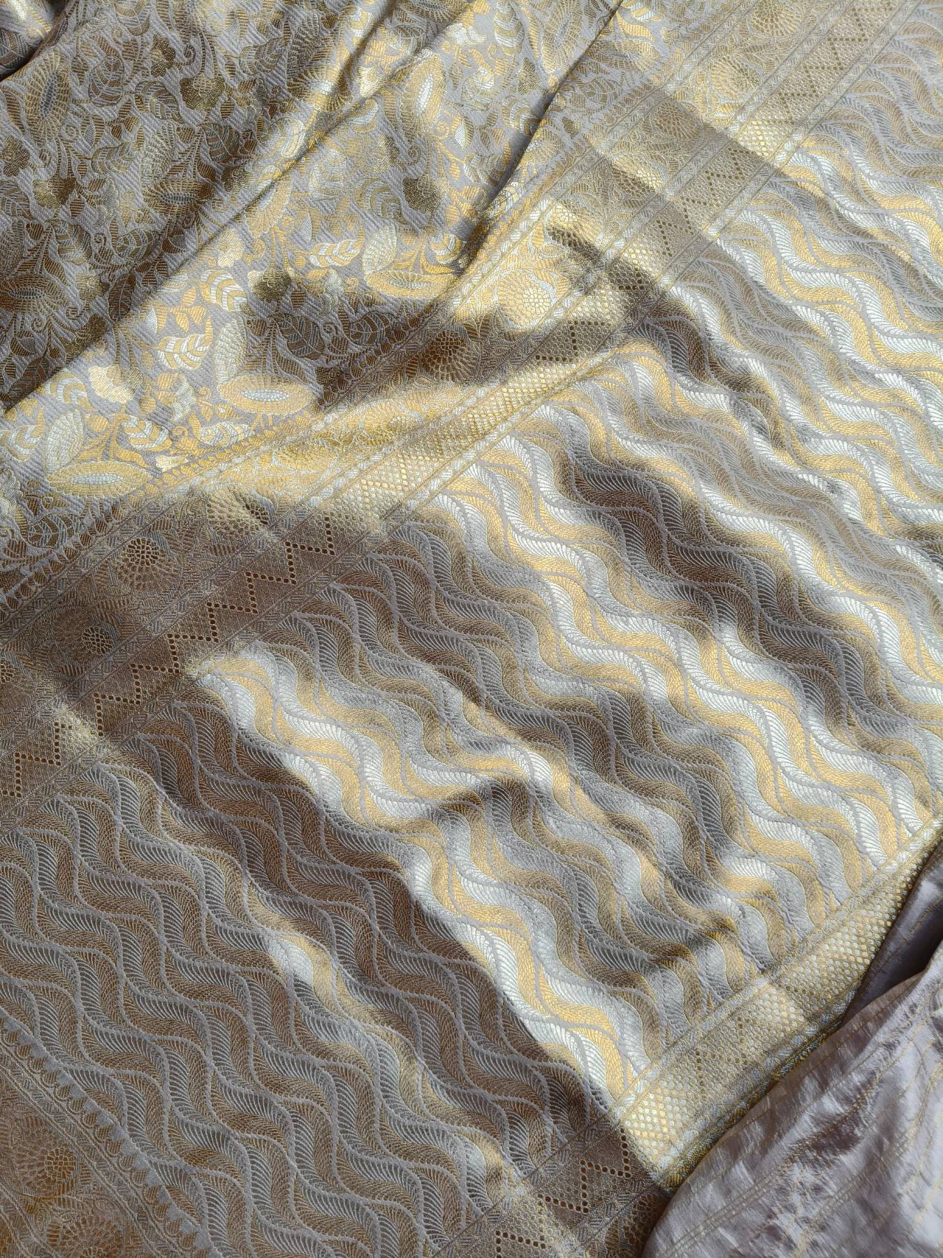 LIGHT MAUVE SILK PURE HANDLOOM BANARASI SAREE