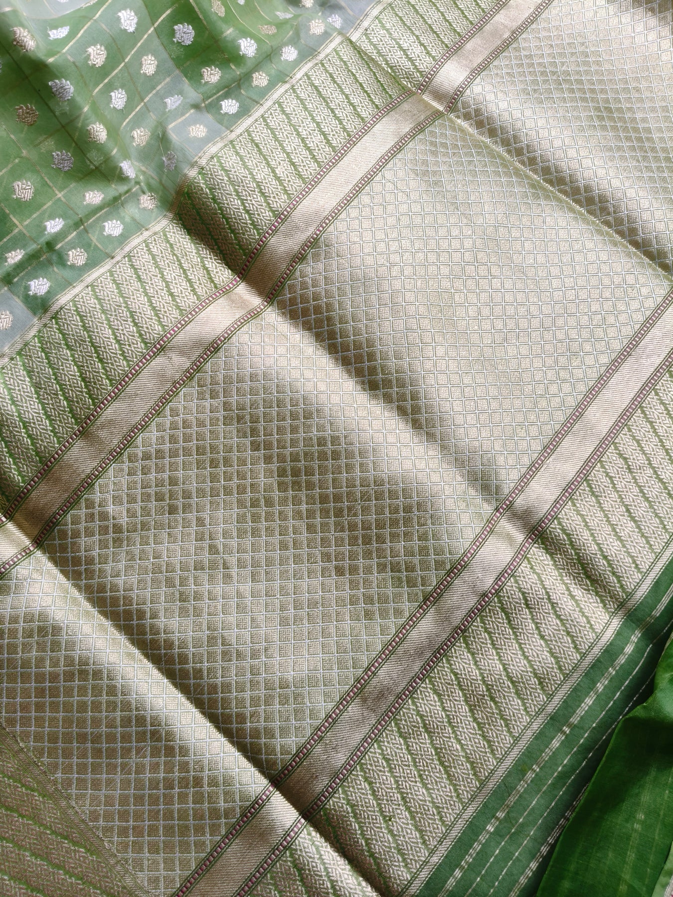 GREEN KORA COTTON REAL JARI  PURE HANDLOOM BANARASI SAREE