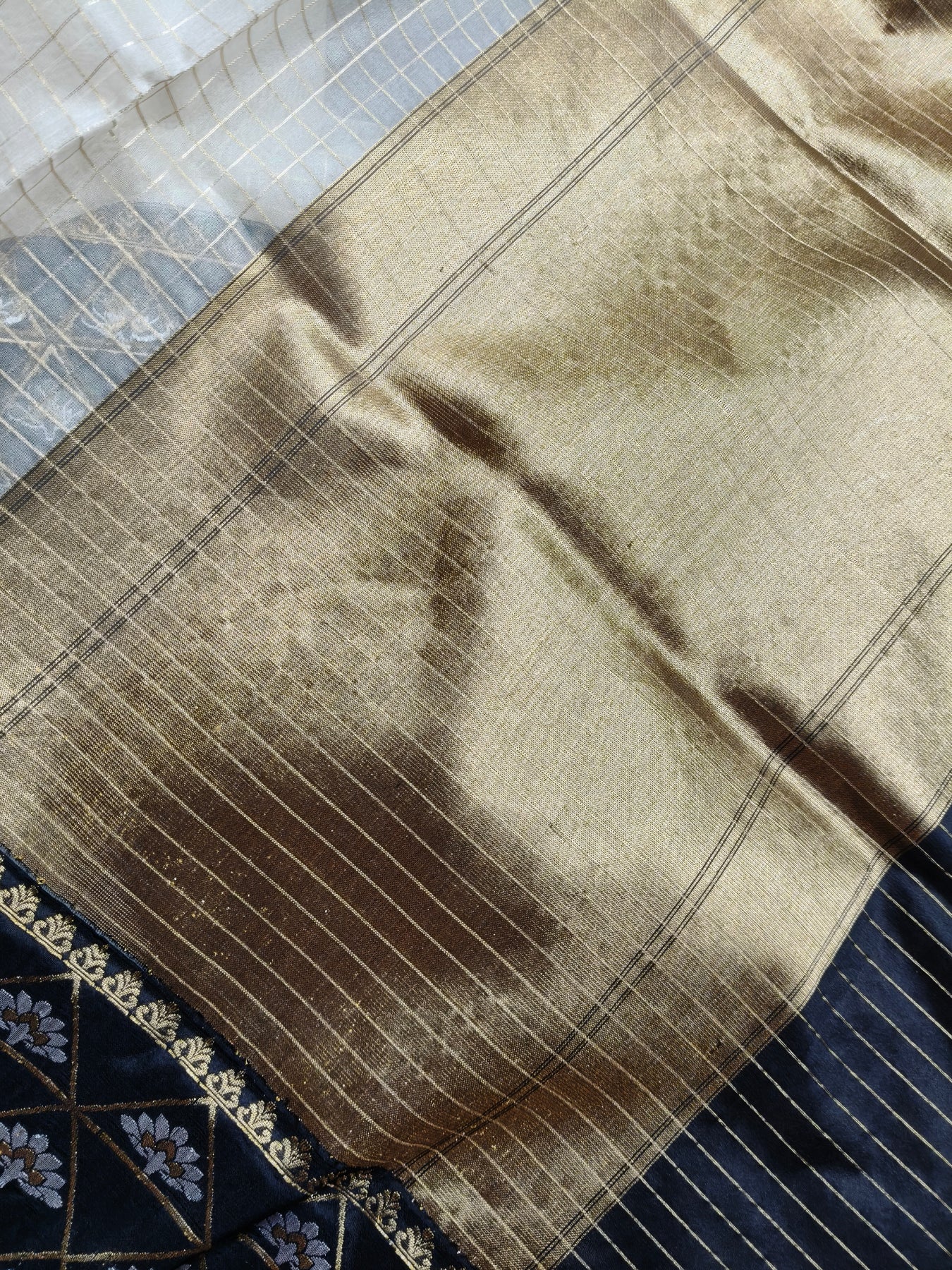 OFF WHITE KORA PURE HANDLOOM BANARASI SAREE