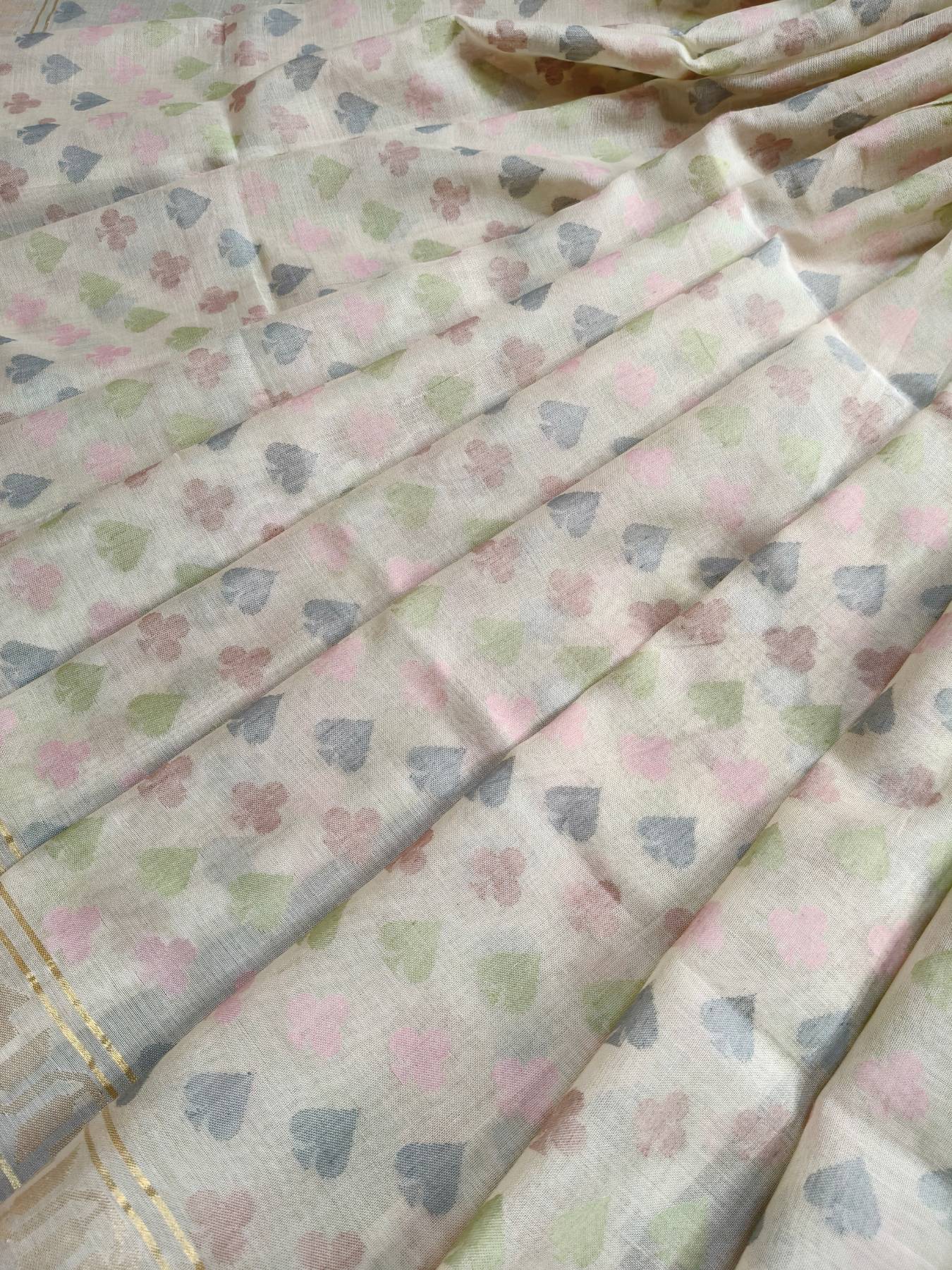 PEARL WHITE COTTON PURE HANDLOOM BANARASI SAREE