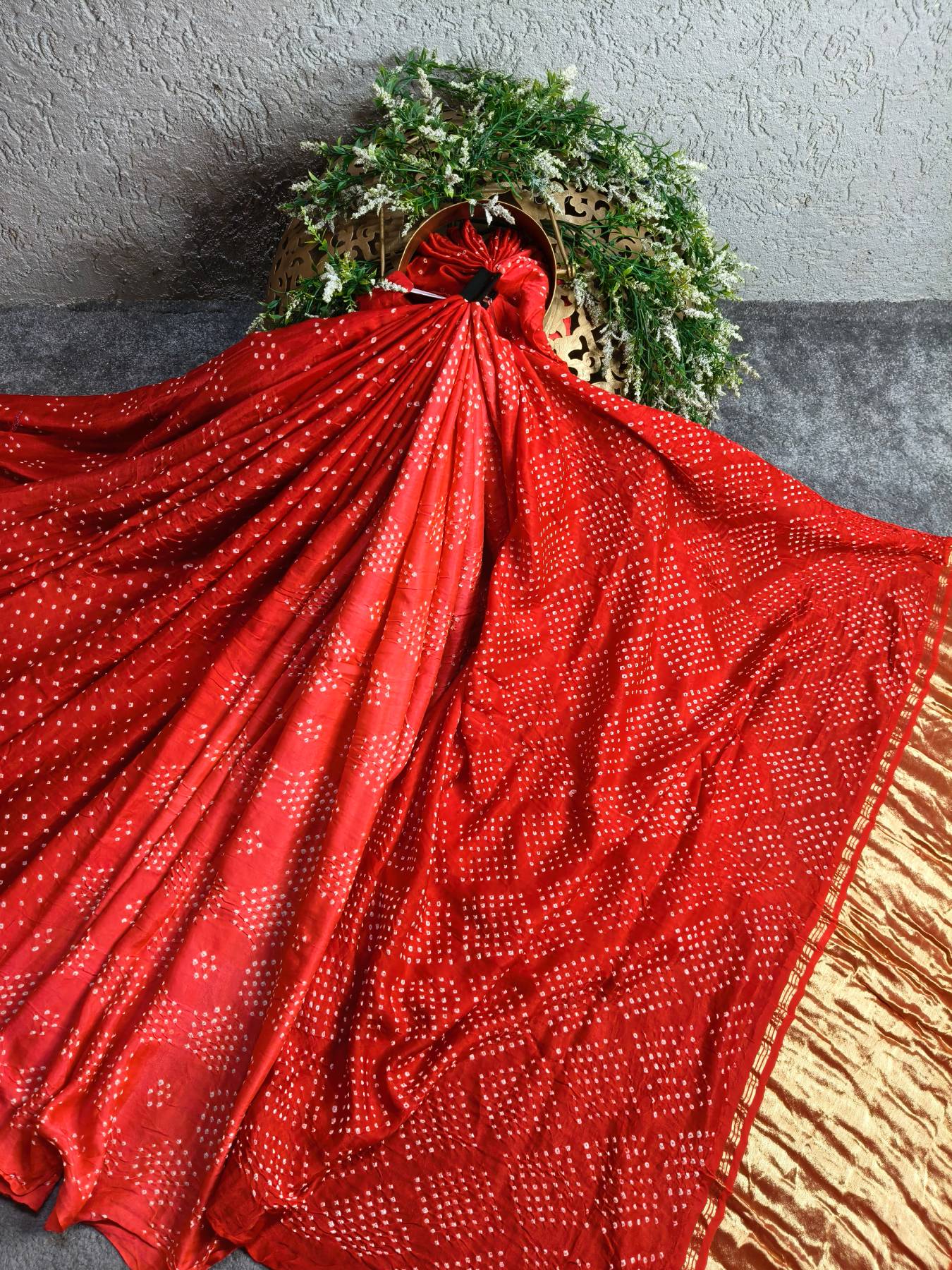 RED GAJJI SILK PURE HANDLOOM BANDHEJ SAREE