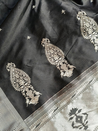 BLACK SILK PURE HANDLOOM PAITHANI SAREE
