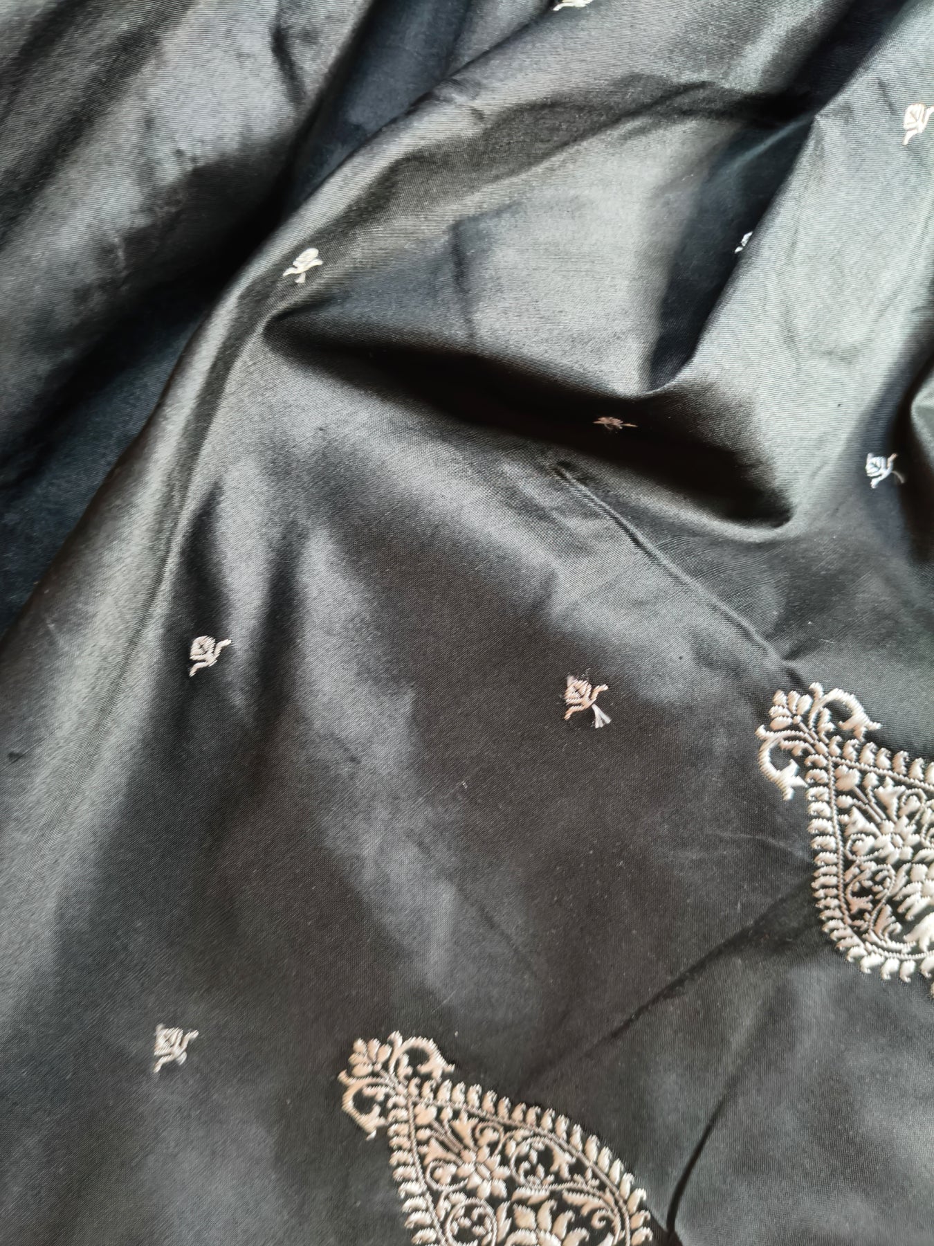 BLACK SILK PURE HANDLOOM PAITHANI SAREE