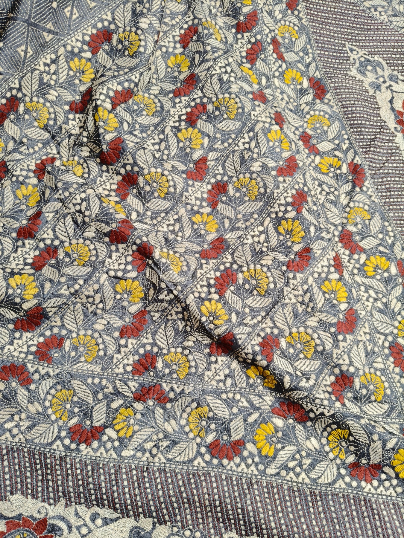 GREY TASSAR SILK PURE HANDLOOM KANTHA SAREE