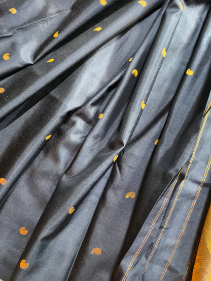 GOLD KATAN TISSUE PURE HANDLOOM BANARASI SAREE WITH ALL OVER PLAIN WITH PLAIN PALLA AND BLACK SALVES BLACK GOLD PEJLI BUTTA RUNNING BLOUSE PIECE