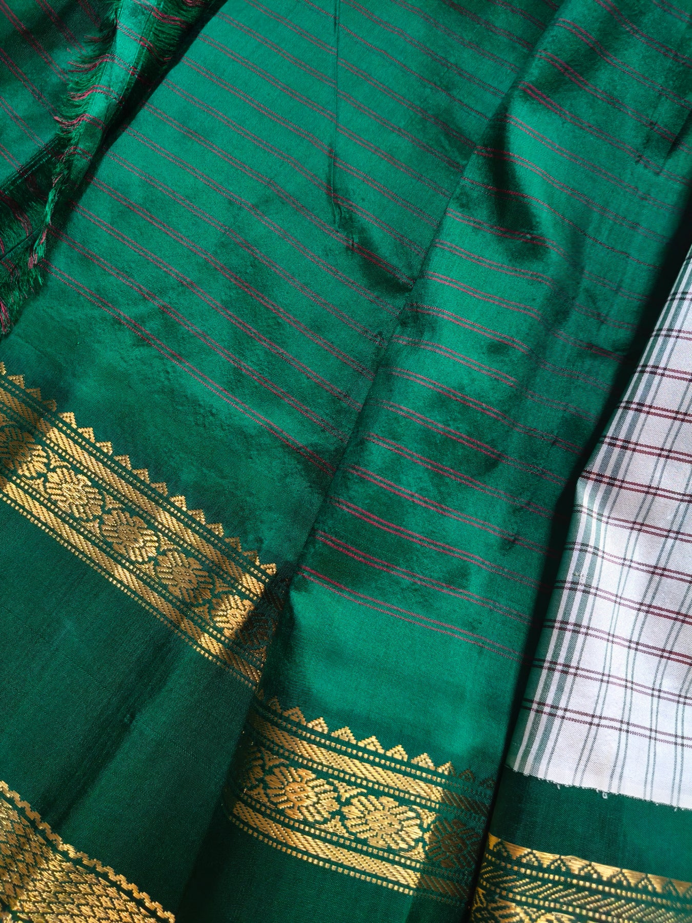 OFF WHITE SILK PURE HANDLOOM GADWAL SAREE