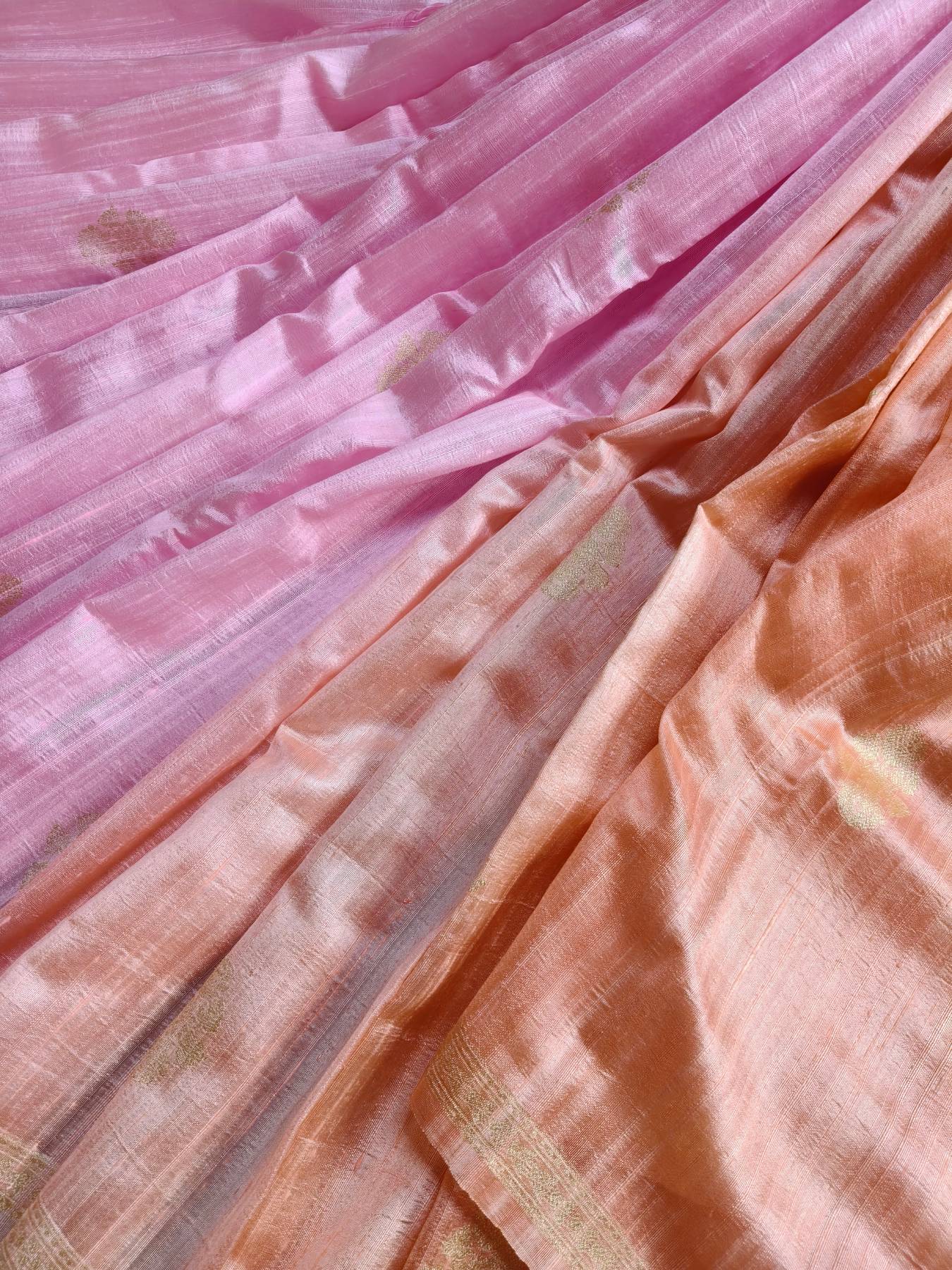 PEACH AND PINK SHADED DUPION SILK PURE HANDLOOM BANARASI SAREE