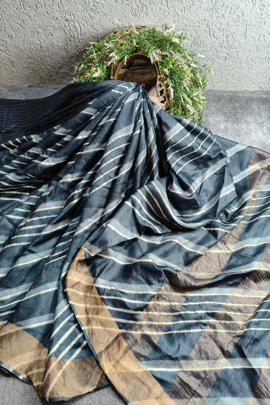 GREY WHITE TUSSAR SILK PURE HANDLOOM LEHERIYA SAREE