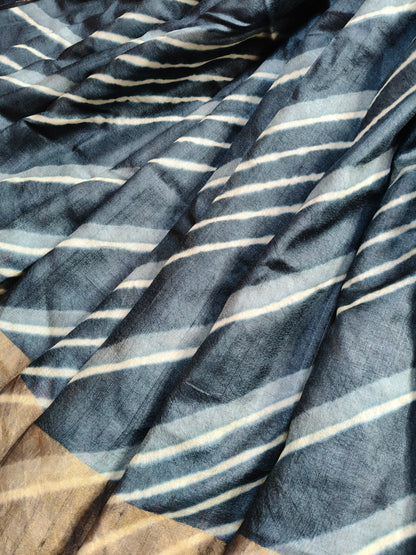 GREY WHITE TUSSAR SILK PURE HANDLOOM LEHERIYA SAREE