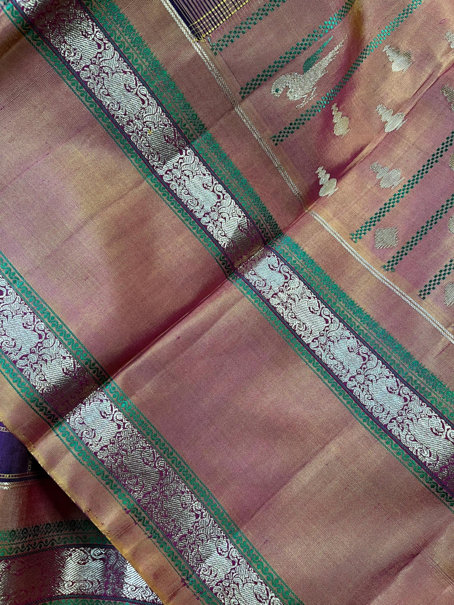 WINE SILK PURE HANDLOOM KANJIVARAM SAREE