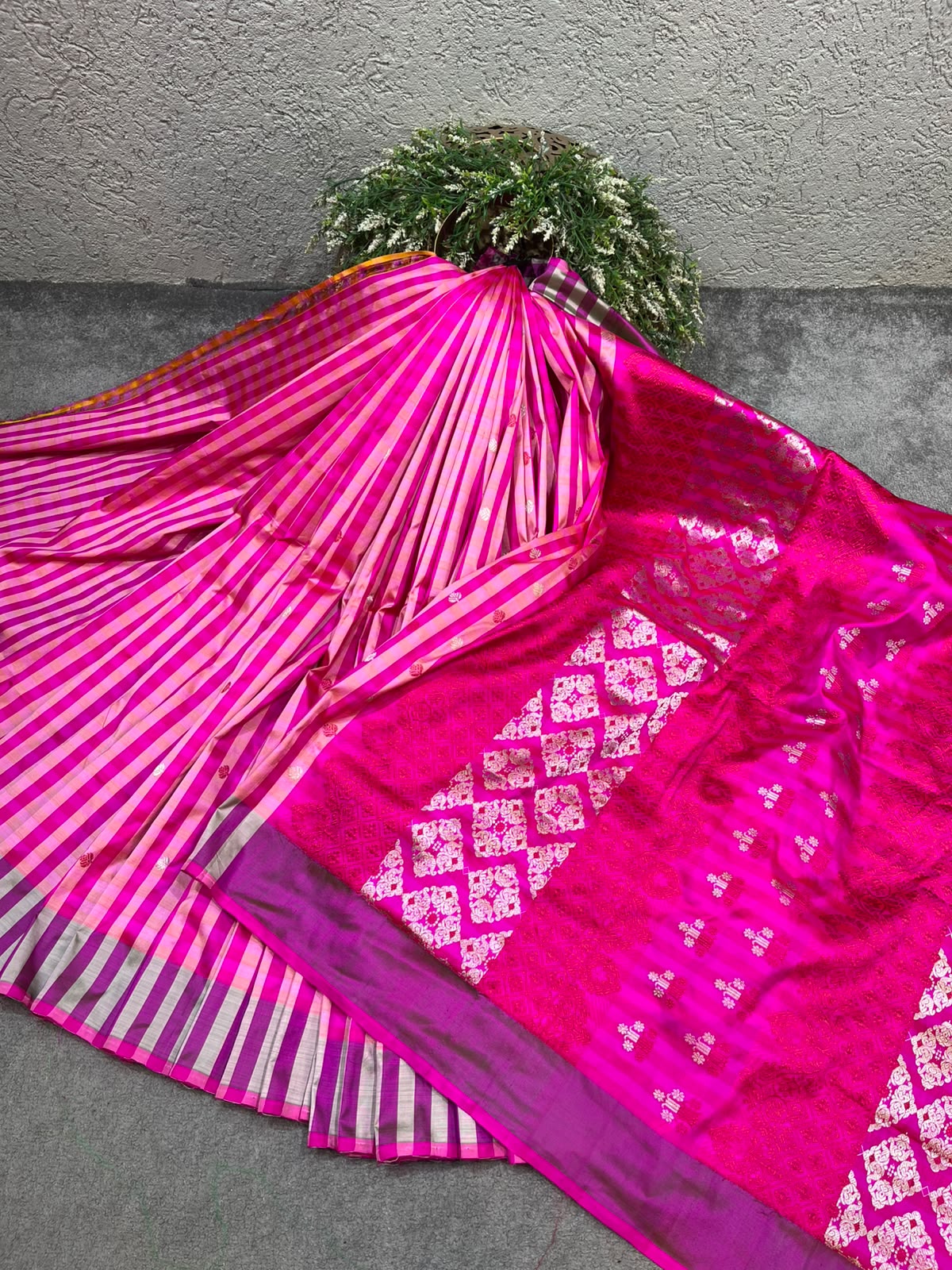 VIBRANT RANI PINK PURE HANDLOOM ASSAMESE SAREE