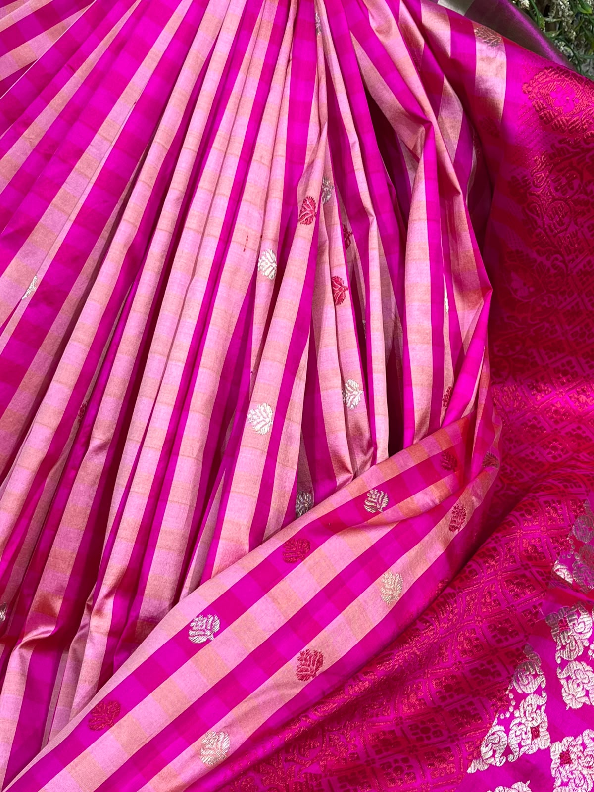 VIBRANT RANI PINK PURE HANDLOOM ASSAMESE SAREE