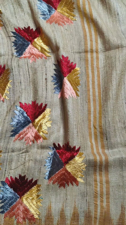 BEIGE TUSSAR SILK PURE HANDLOOM PHULKARI DUPATTA